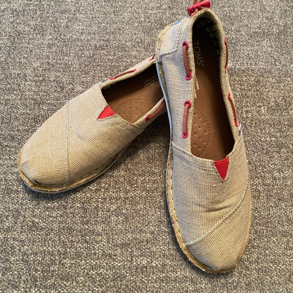 TOMS